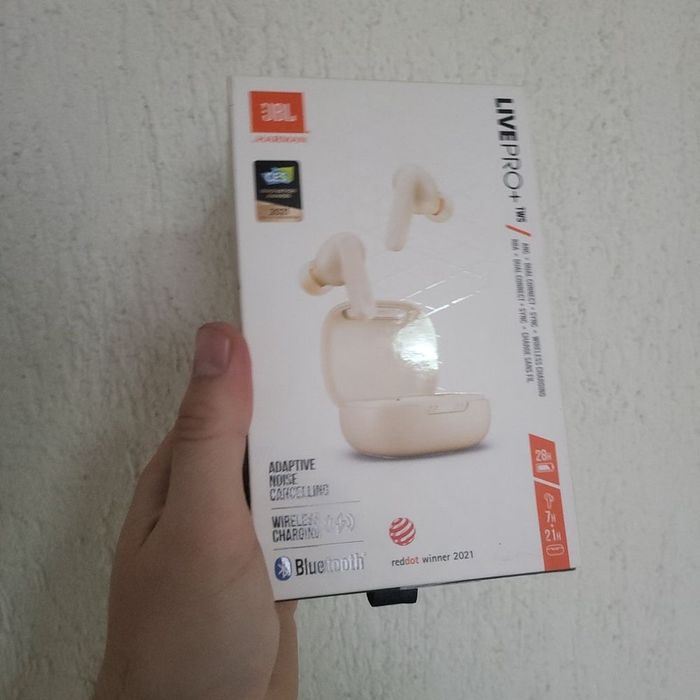 Jbl live pro plus tws , sigilate