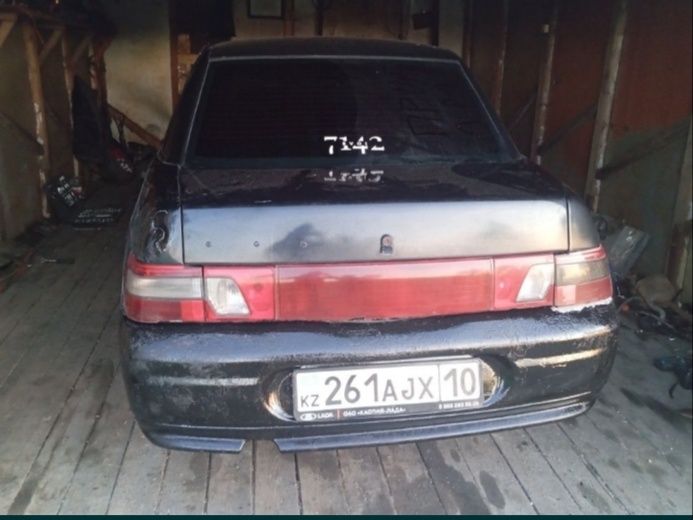 Продам ваз 2110 по болтам