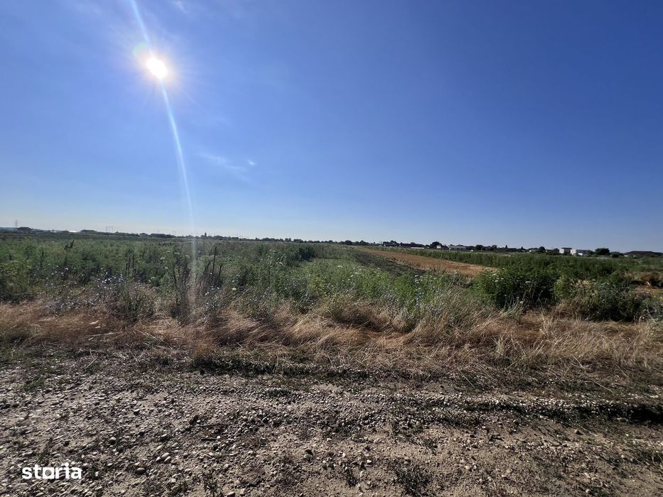 Teren intravilan, 4700 mp, dublu front stradal, la marginea Pădurii Co