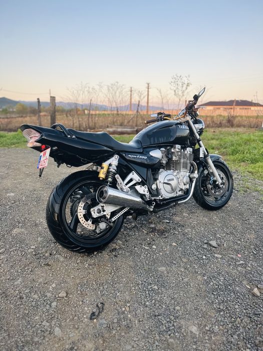 Vand Yamaha xjr 1300 an 2000 Imatriculat Nr negre!/schimb cu scuter