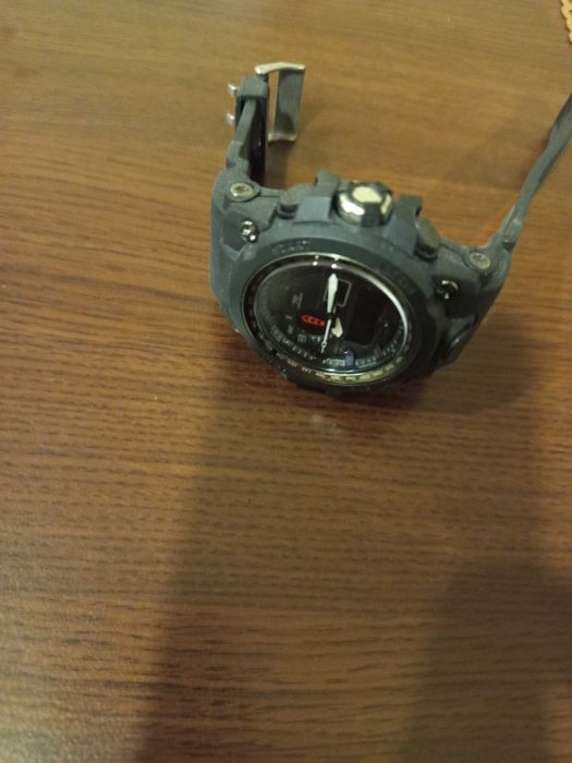 Черен часовник мъжки или за тинейджър