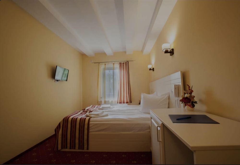 Hotel cu restaurant de vanzare in centrul orasului Sighisoara
