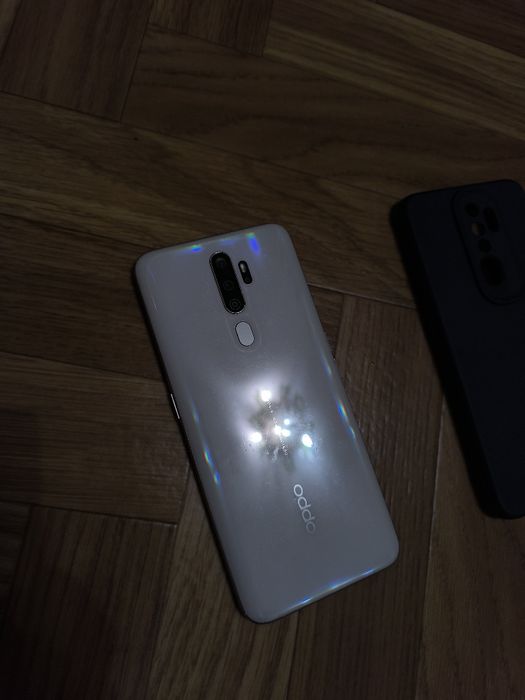 Продам телефон OPPO A5