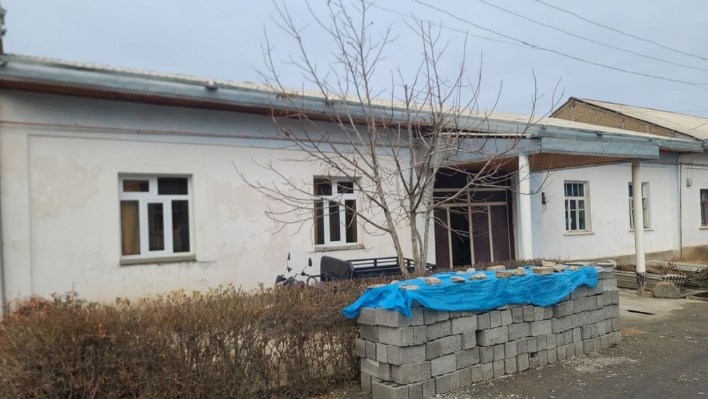 8 Sutixli xovli sotiladi