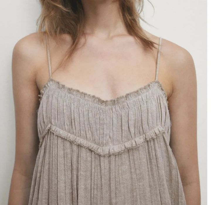 Рокля на марката Massimo Dutti