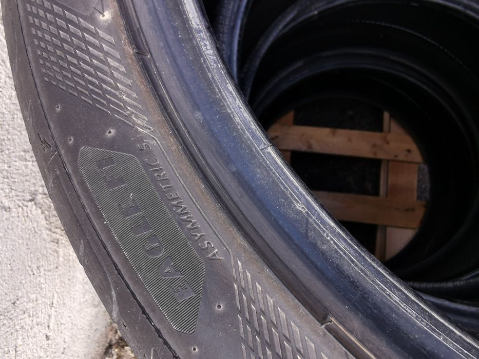 245 40 19 goodyear 4бр