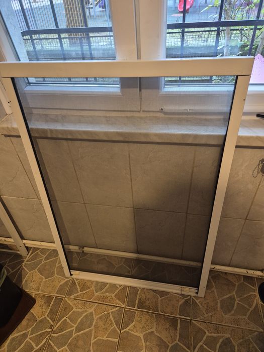 Plasa Insecte Rulou  din Aluminiu 114.5x76.5  sunt 3 buc citiți detali