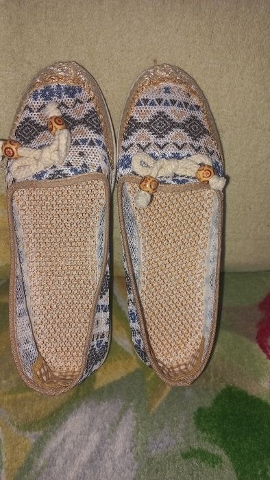 Продаются женские макасины