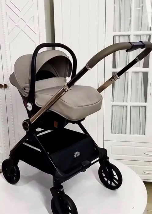 Продам детскую коляску Kidillo D900 3в1