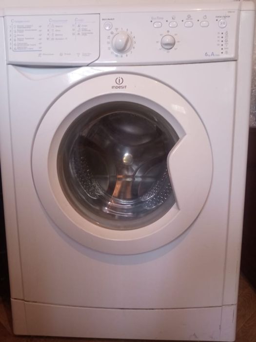 Стиральная машина indesit