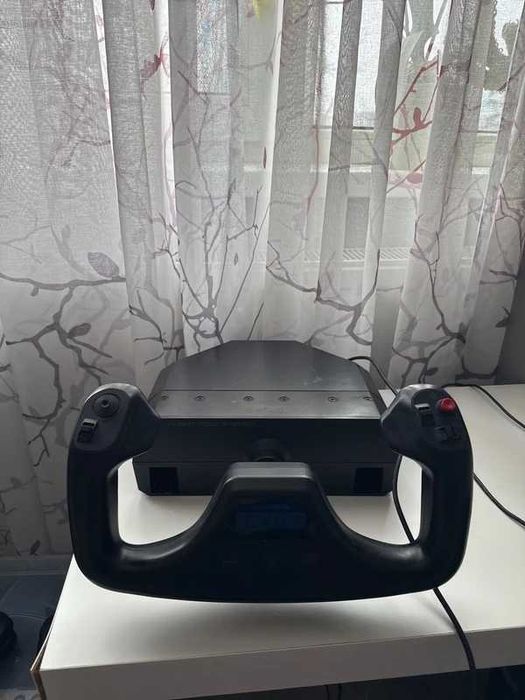 Joystick Saitek Pro Flight Yoke System, USB