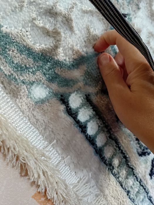 Продам ковёр б/у