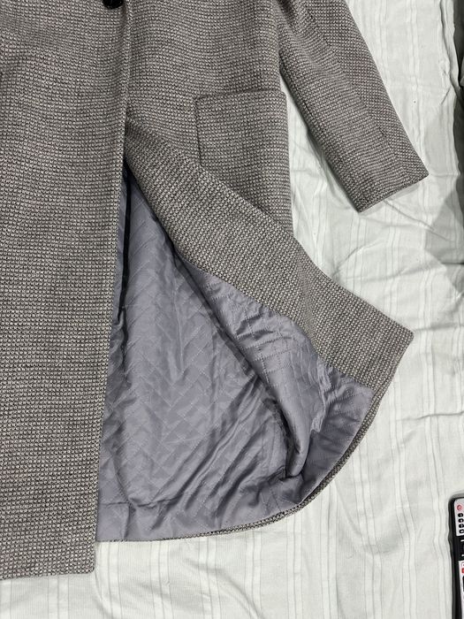 Продам пальто с поясом