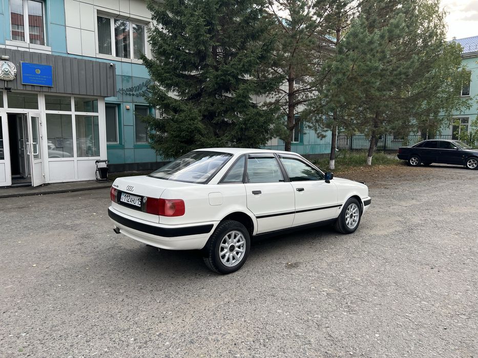 Продам Audi 80 B4