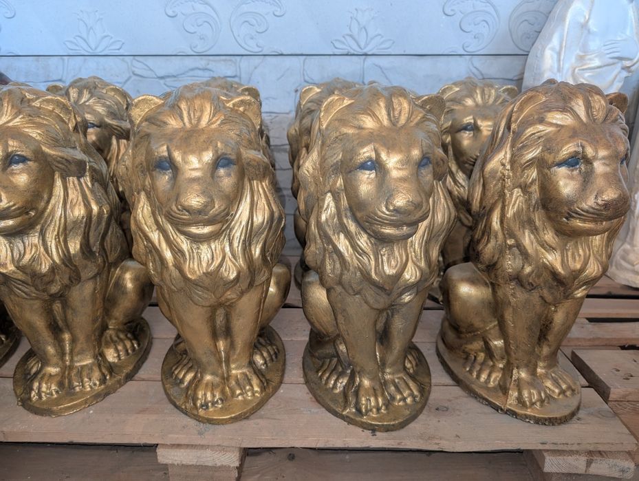 Decoratii gradina din beton, figurine din ciment, lei  gard Calarasi