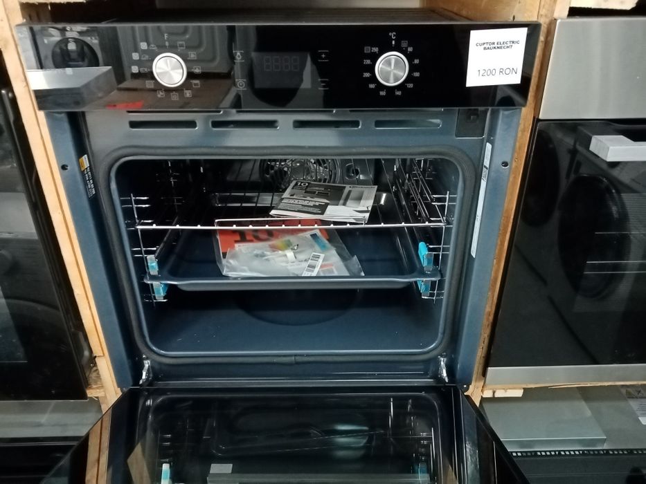 Cuptor electric Bauknecht