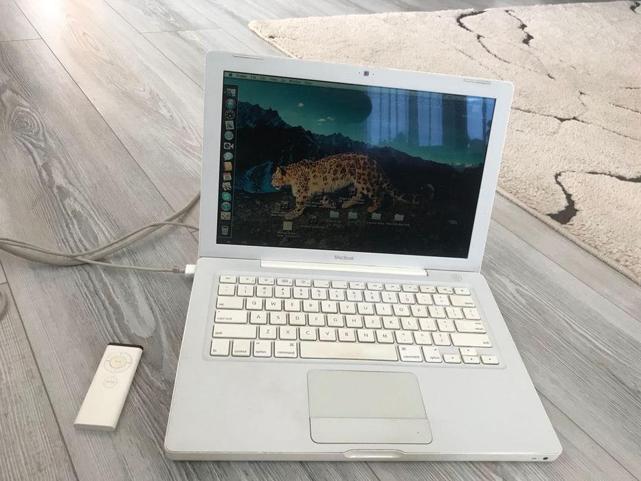 Mac OS X , бял , използван