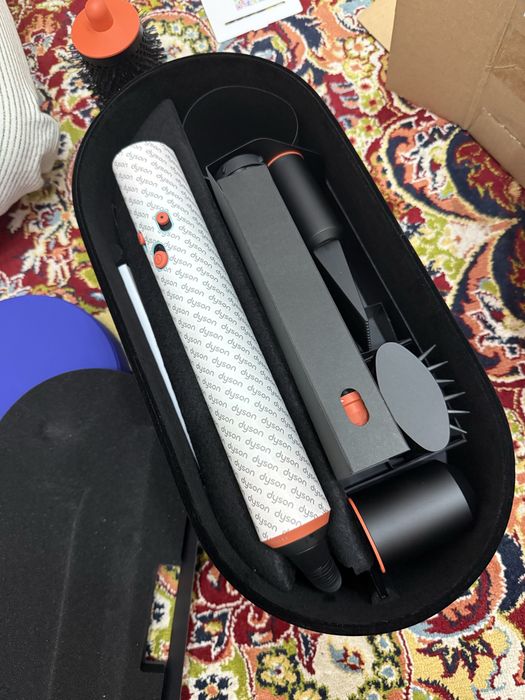 Продам новый дайсон