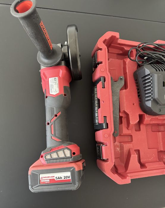 Ъглошлайф Raider Гаранция Батерия Зарядно Куфар