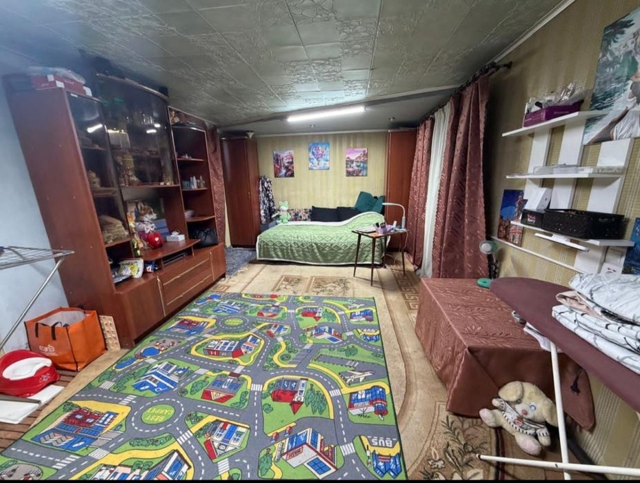 срочно продам дом в дачном поселке .