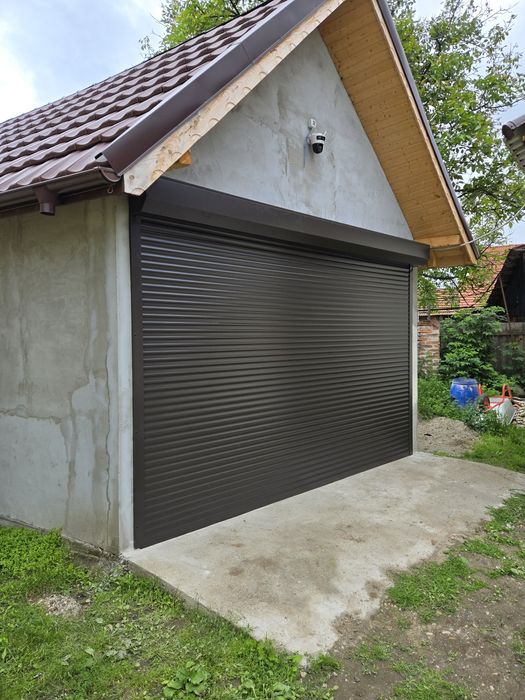 Usa secționala,usa de garaj,  uși pietonale , usi tip rulou