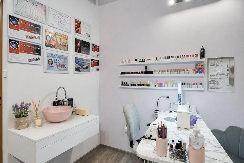 Дава се под наем Офис в Пловдив, Кючук Париж - 14 кв.м за 248.88 € - Снимка #1