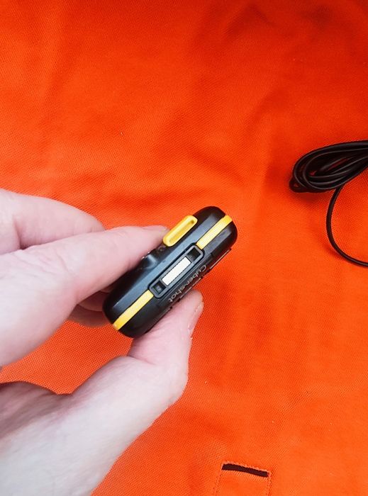 Sony Ericsson c702 + incarcator ( decodat, aproape impecabil)