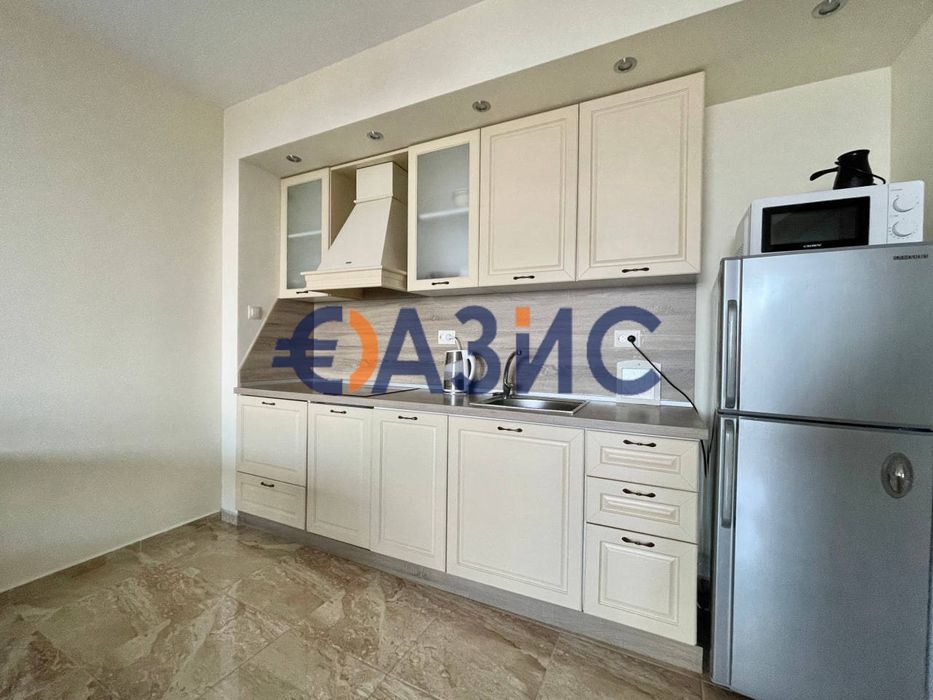 Продава се Двустаен апартамент в Поморие - 61 кв.м за 1968 €/кв.м - Снимка #3