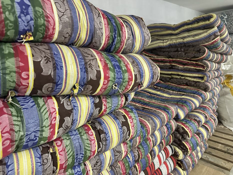 Матрасы корпеще одеяло подушки постельное белье