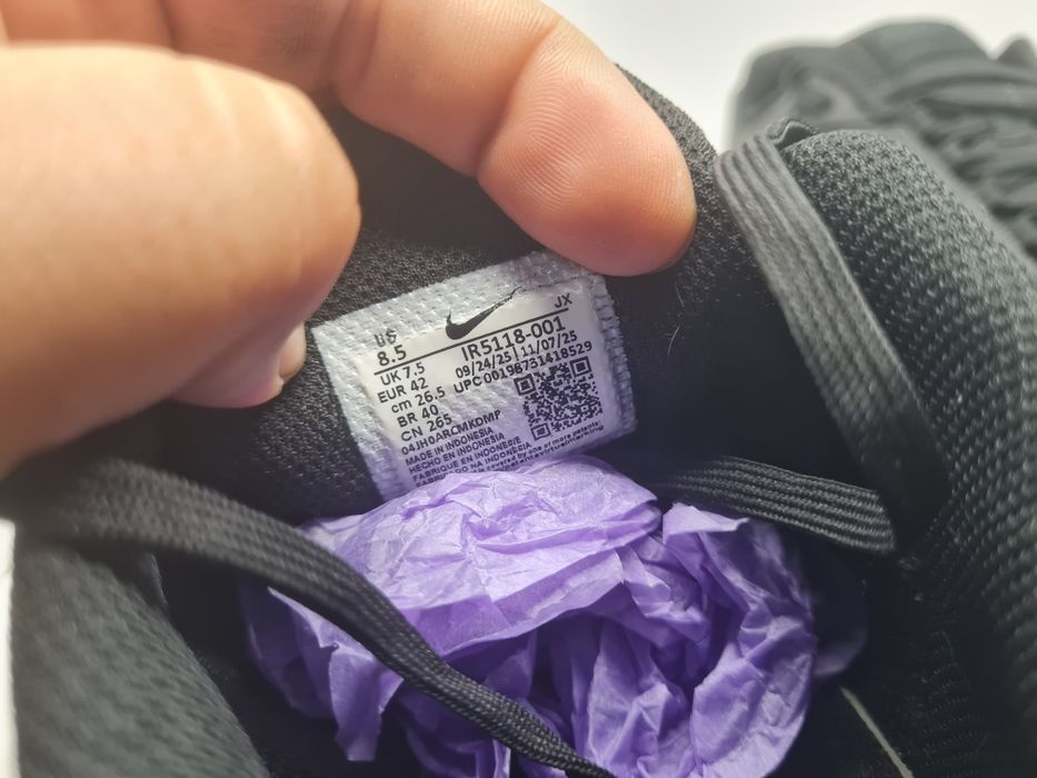 Маратонки Nike Reax 8

Чисто нови с кутия.

Размер 42 стелка 26.5 см.

Цена 70 евро.