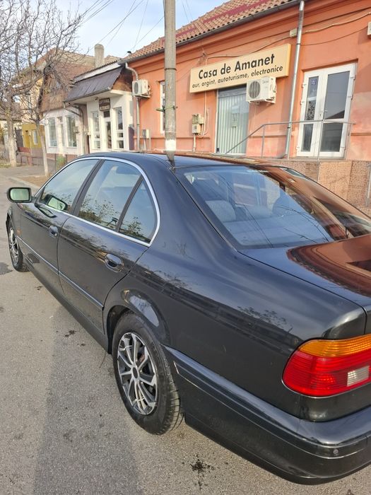 Se vinde BMW 525  d an 2003
