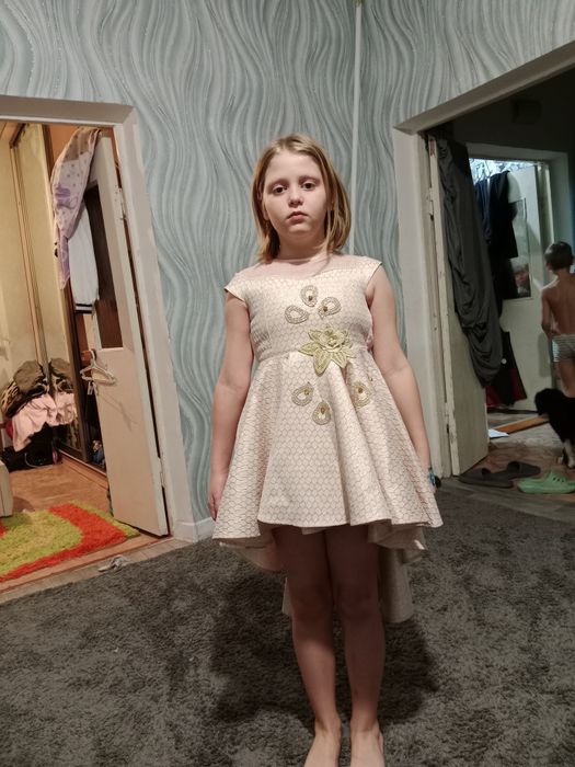 Продам платье на утренник