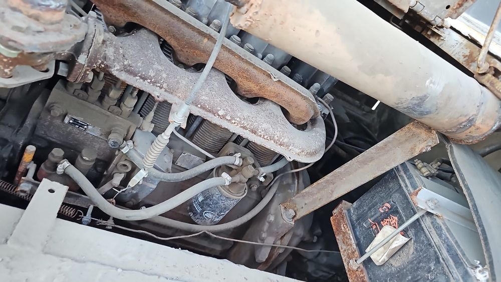 Погрузчик кара продам, двигатель т 40