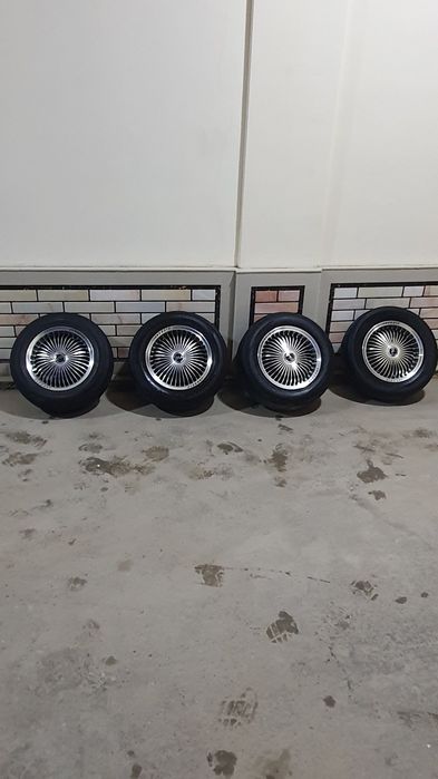 Elegant diska sotiladi