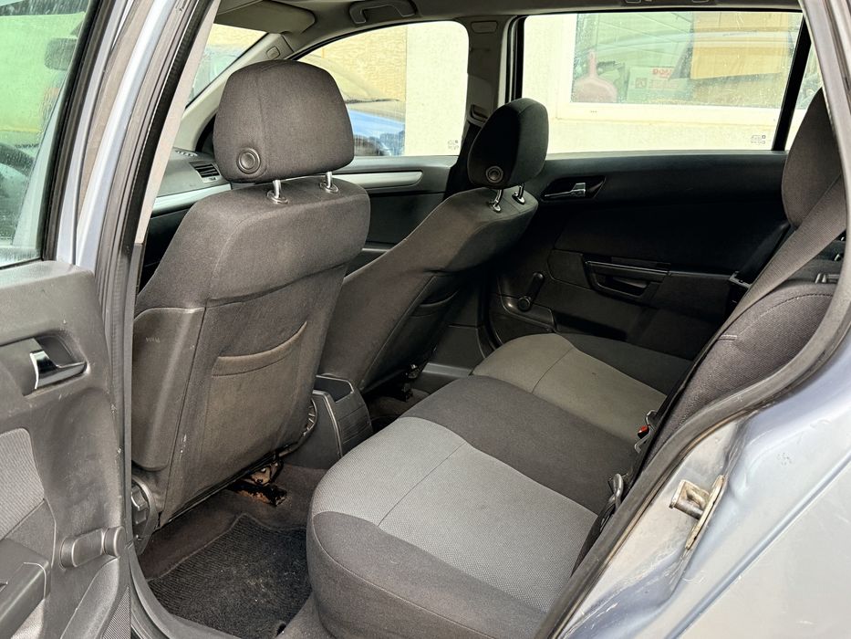 Opel Astra H 1.6 benzina an 2006