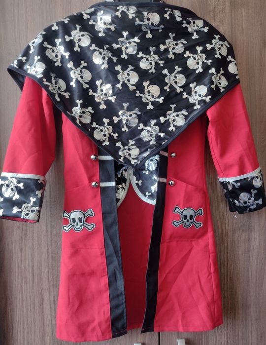 Детско сако пират