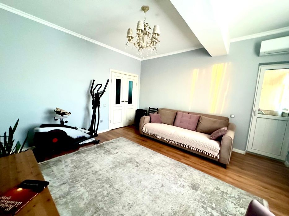 Продам диван и кресло