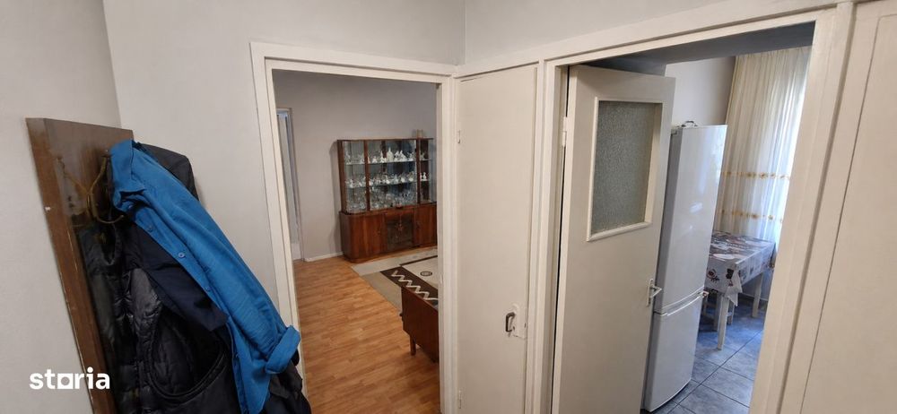 Apartament 2 camere, 41 mp, zona Craiovita Noua
