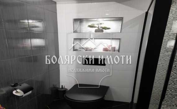 Продава се Четиристаен апартамент в Велико Търново, Център - 160 кв.м за 1407 €/кв.м - Снимка #13