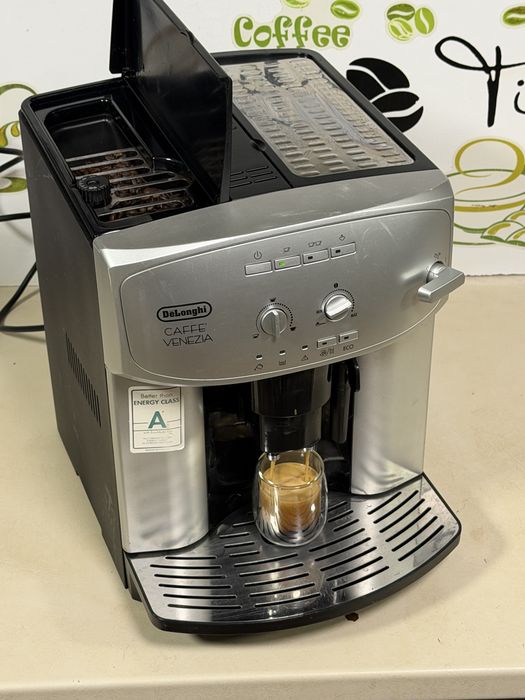 Кафемашина кафе автомат delonghi caffe Venezia с гаранция