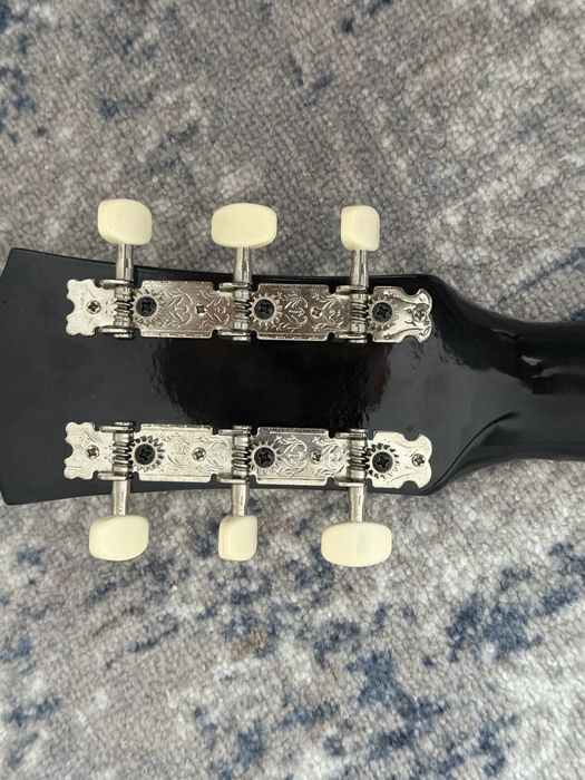 Продам гитару хорошую