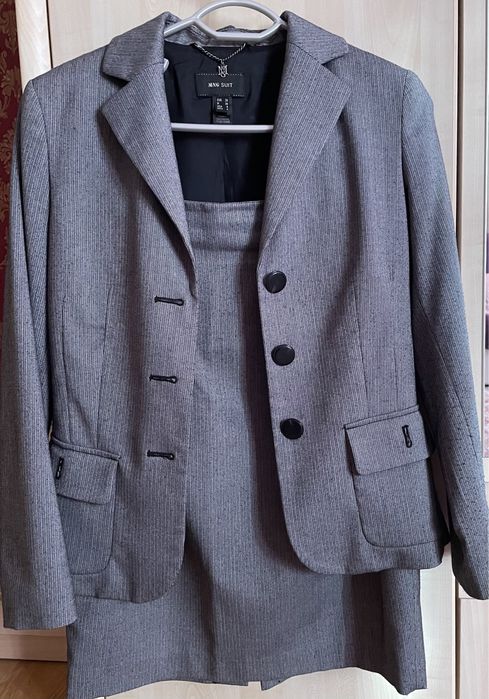 Шалбармен кастюм, белдемшемен жакет