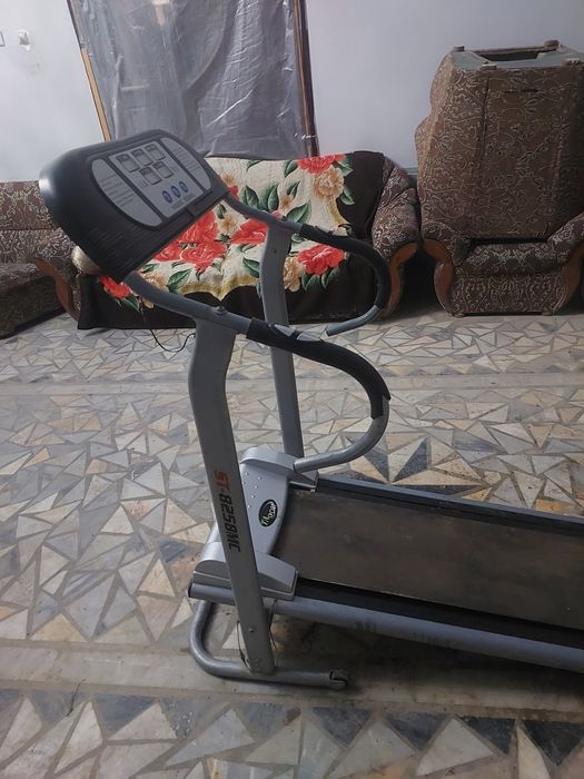 Беговая дорожка  в отличном состоянии недорого