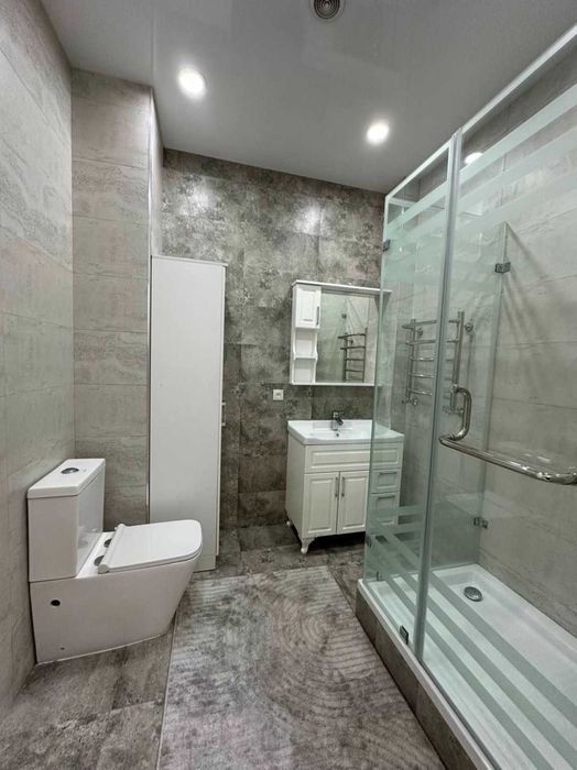 Яшнабад ор Паркентский 2х ком Евро ремонт 72м2;