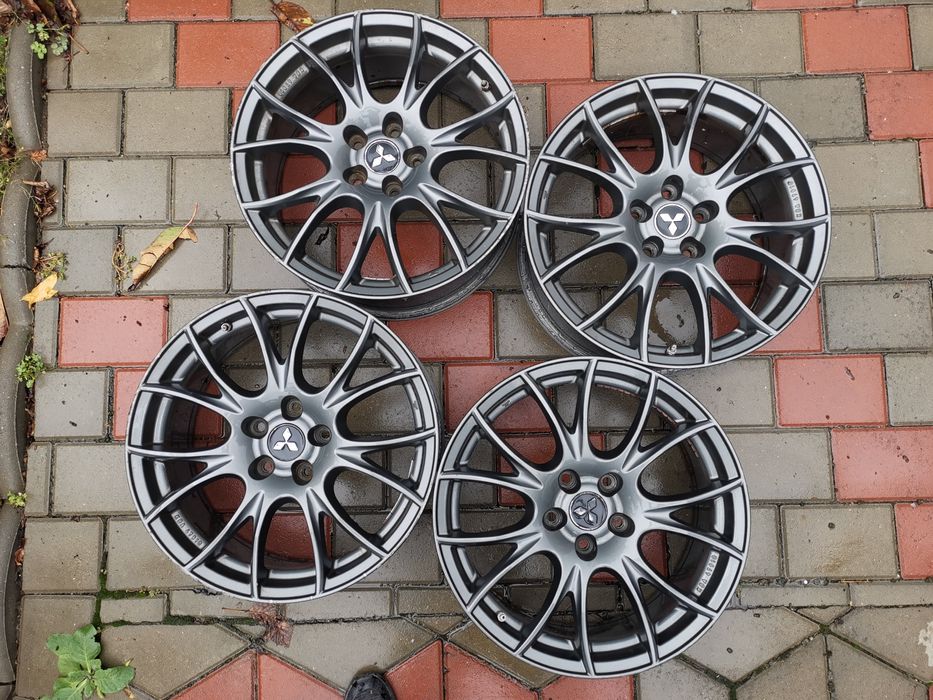 Jante 5x114,3 r18 8j et50 folosite pe un mitsubishi lancer