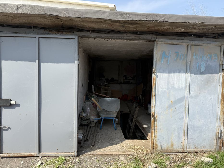 Срочно продаётся гараж в мкрн. Север