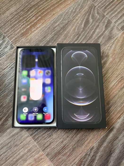 Айфон 12 Про Макс 256Гб В идеале