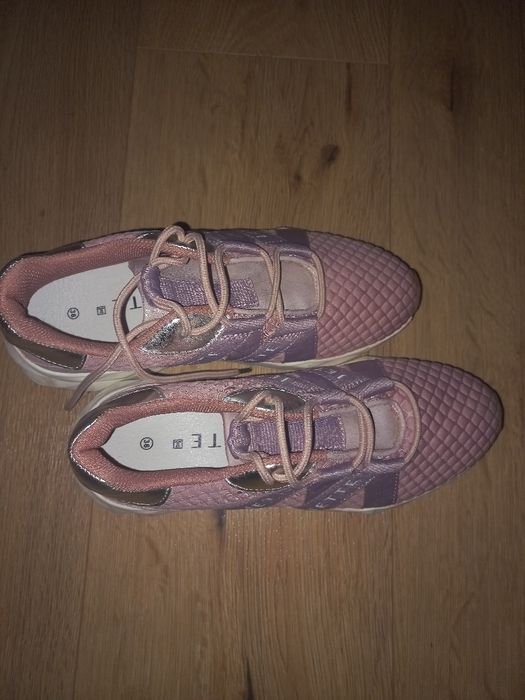 Adidasi dama Jette marimea 36