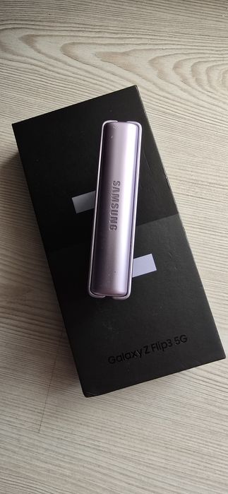 Display Defect Samsung Z Flip 3 Lot