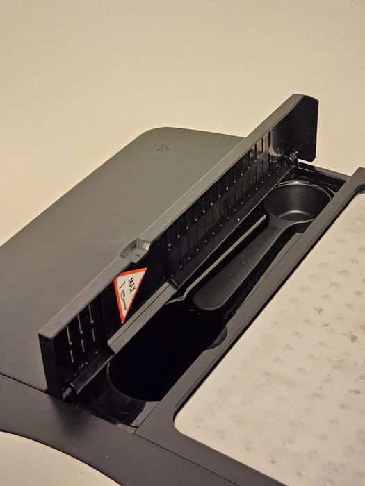 Espressoare automate cafea Jura și Delonghi